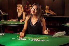 estoto login Teen Patti table showing hand rankings and live player interaction in chat