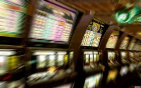 estoto login Wolf Gold baccarat table showing banker and player hands with live dealer